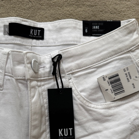 NWT Kut from the Kloth high rise Jane long short White Frayed Hem Jean Shorts - Picture 2 of 5